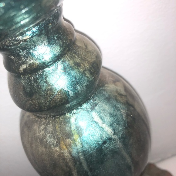 Teal and green Decor with a boho vibe - Picture 4 of 4